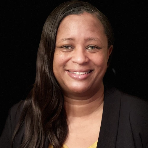 Leslie Guidry Headshot